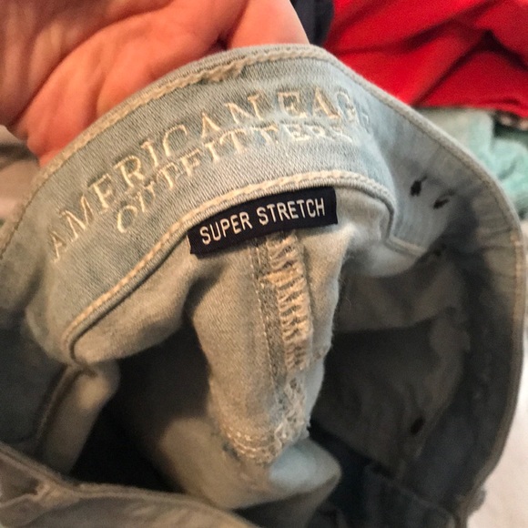 Hi Rise light wash shortie - Picture 3 of 3